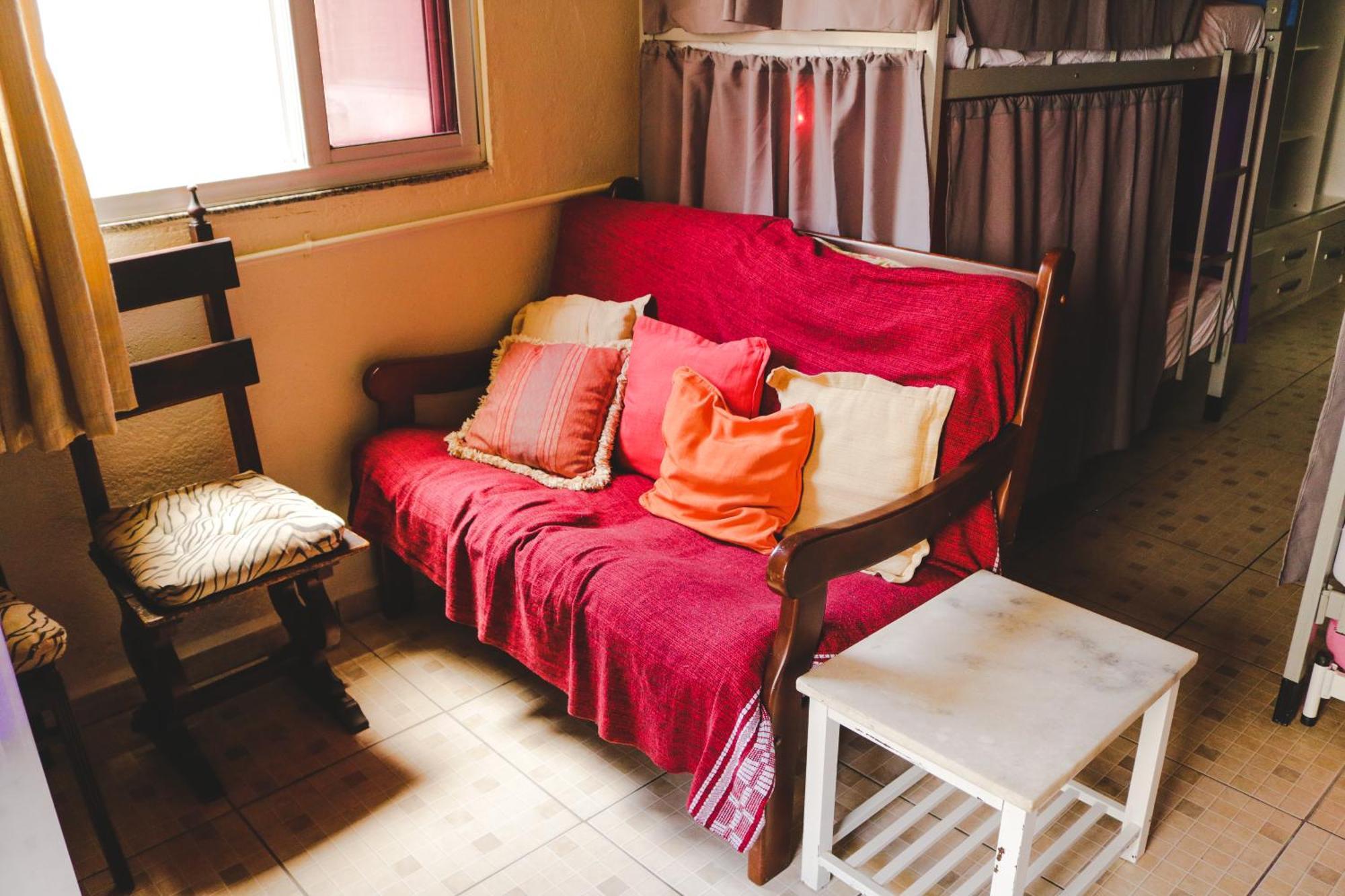 Hostel Casa Da Cacaia E Do Henrique